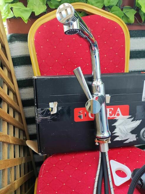 Kran Bateria Umywalkowa do zlewu zlewozmywak Srebrna Wylewka