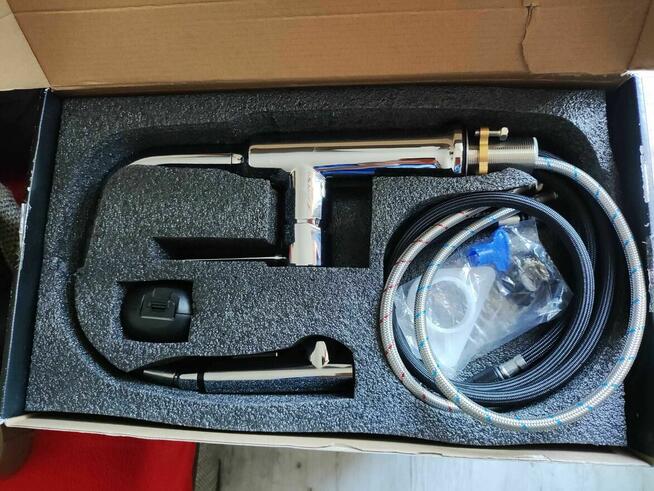 Kran Bateria Umywalkowa do zlewu zlewozmywak Srebrna Wylewka