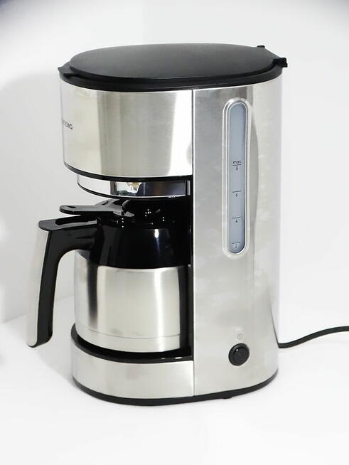 Grundig KM5620T ekspres do kawy z dzbankiem