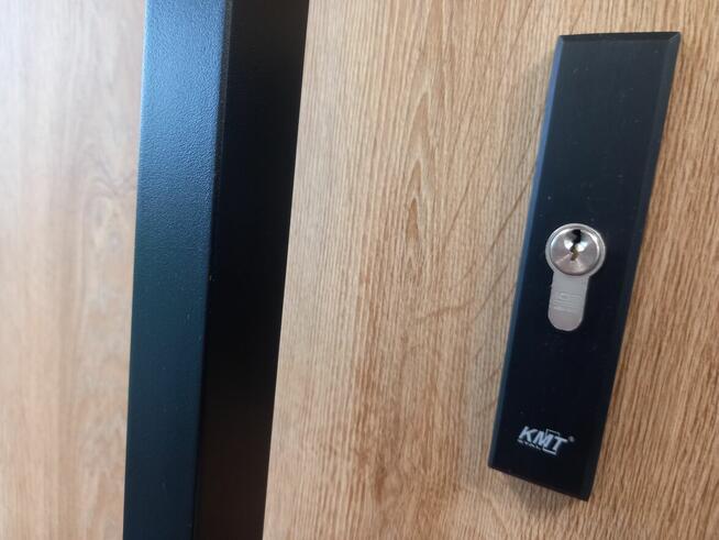 Drzwi zewnętrzne wewnętrzne KMT