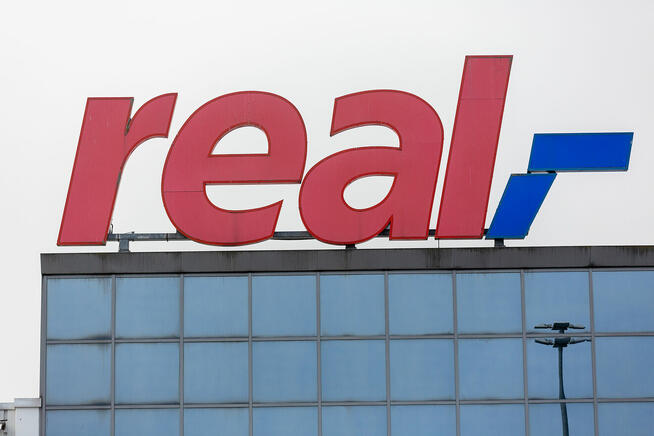 Realny szuka realnej