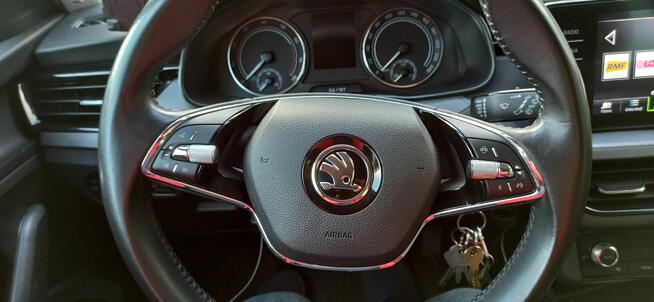 SPRZEDAM SAMOCHOD OSOBOWY