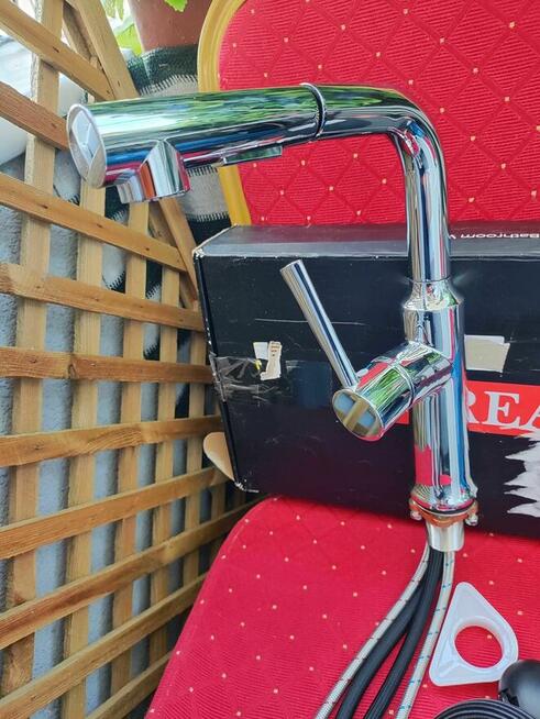 Kran Bateria Umywalkowa do zlewu zlewozmywak Srebrna Wylewka