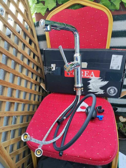 Kran Bateria Umywalkowa do zlewu zlewozmywak Srebrna Wylewka