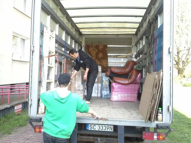 Przeprowadzki Transport Odbiór starych mebli
