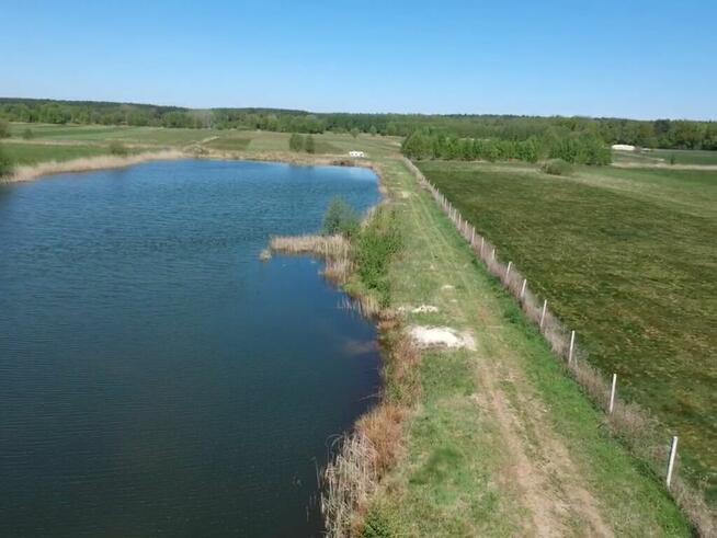 Zainwestuj w ciszę i przestrzeń – działka / staw - Namysłów