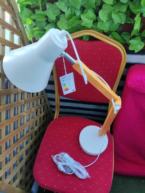 Lampka biurkowa biała drewniana Skandynawska Lampa Retro