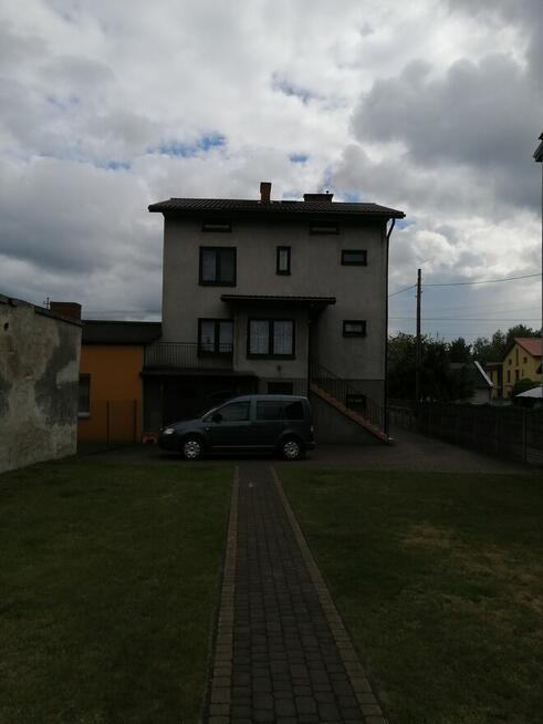 Sprzedam dom z działka i budynkami gospodarczymi