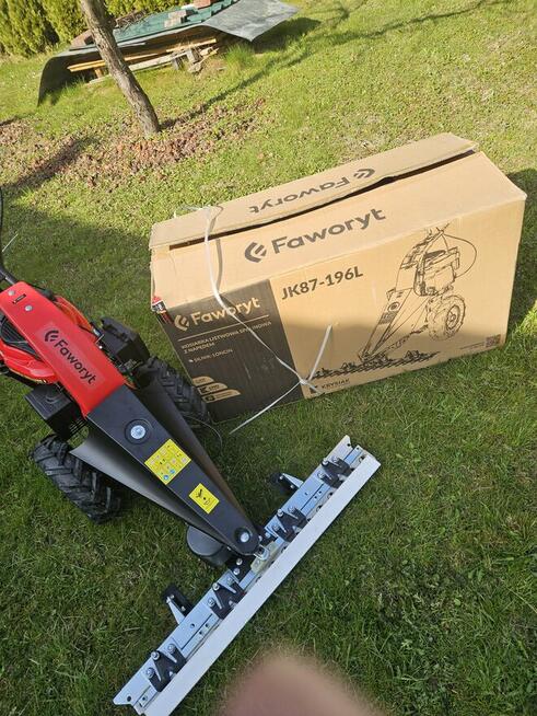 Kosiarka listwowa spalinowa nowa