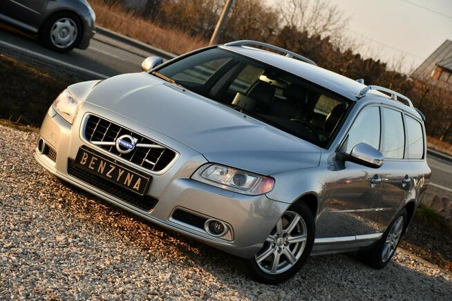 Volvo V70 2.0T#203PS#R DESIGN#Bixenon#Skóry#Climatr#Navi#Serwis#1 Rok Gwarancji!