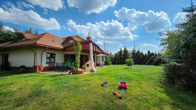 Dom marzeń pod Warszawą cisza, las, konie, 240 m² BEZPOŚREDN