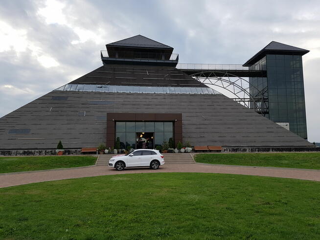 Samochod auto do slubu biale audi q5 ostrowiec nisko mielec