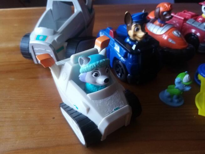 Samochody , maszyny Psi patrol