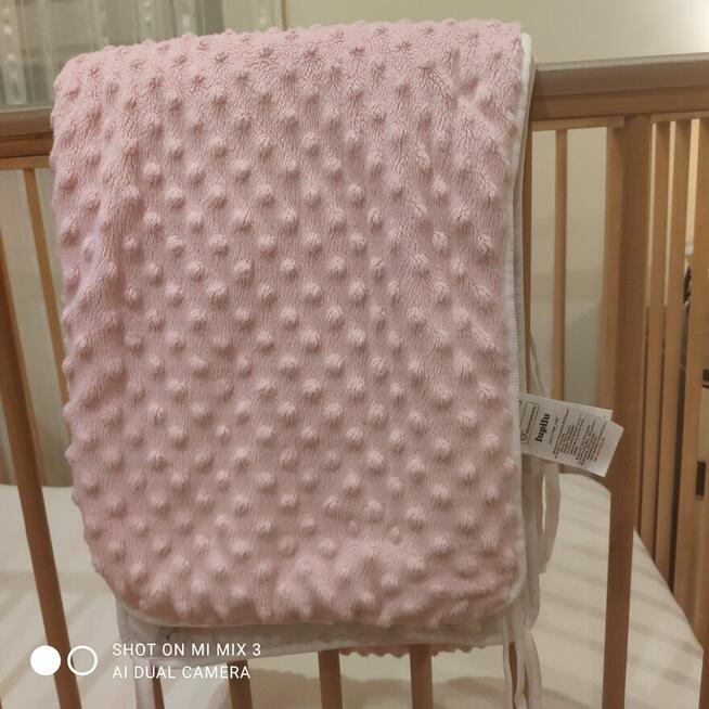 Tanio. Sprzedam łóżeczko dziecięce z drewnianymi szczebelkam