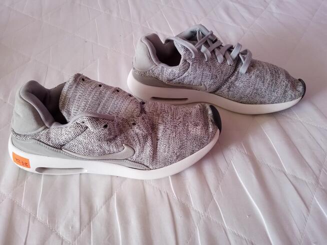 Damskie buty sportowe Nike