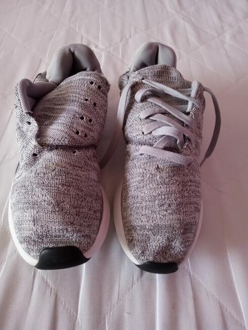 Damskie buty sportowe Nike