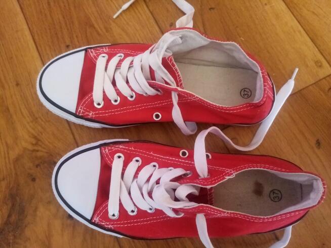 Czerwone trampki damskie