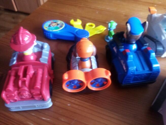 Samochody , maszyny Psi patrol