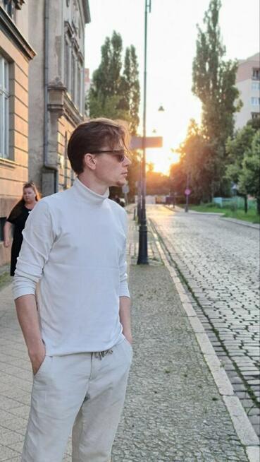 Masaż z Dojazdem lub w Gabinecie – Warszawa