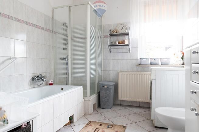 Ustroń centrum - dom z potencjałem usługowym .