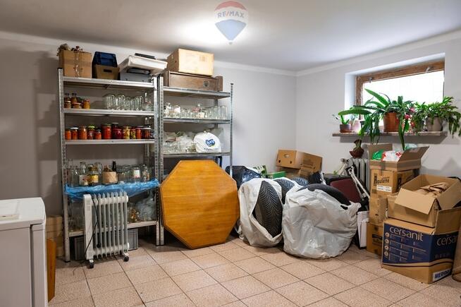 Ustroń centrum - dom z potencjałem usługowym .