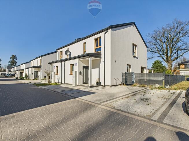 Bliźniak 104m2 z dużą działką w Żyrardowie