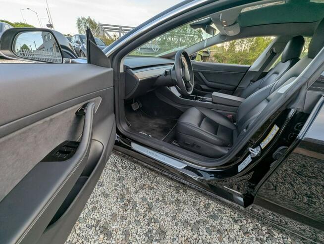 Tesla Model 3 Roczna Gwarancja!