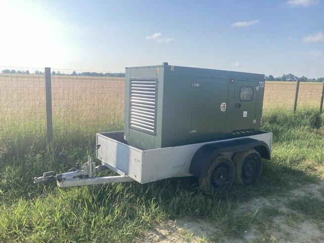 Wynajem podnośników zwyżek nożycowych przegubowych koszowych