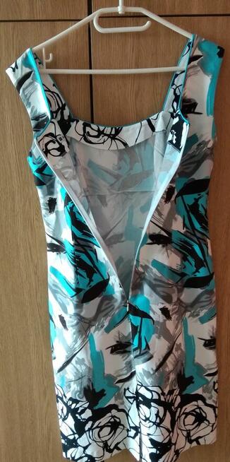 Sprzedam sukienkę De Facto rozmiar 40