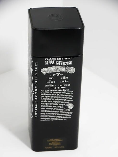 Metalowa czarna kolekcjonerska puszka Jack Daniels No. 2 Br