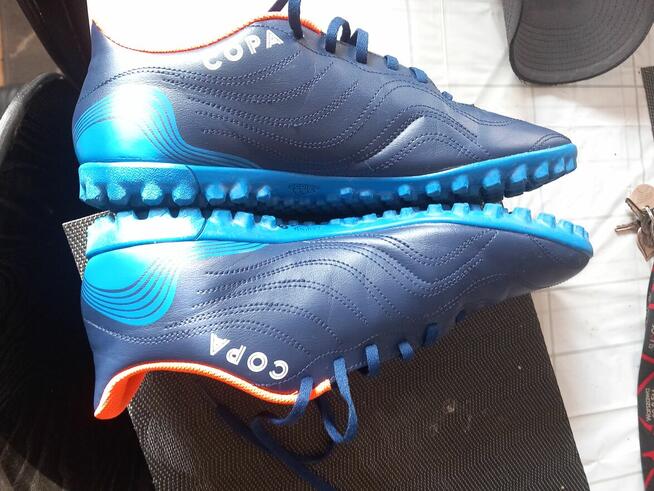 Sprzedam Nowe, oryginalne korki marki ADIDAS