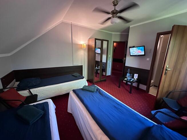 Pokoje dla firm z łazienkami - najem tygodniowy i dobowy