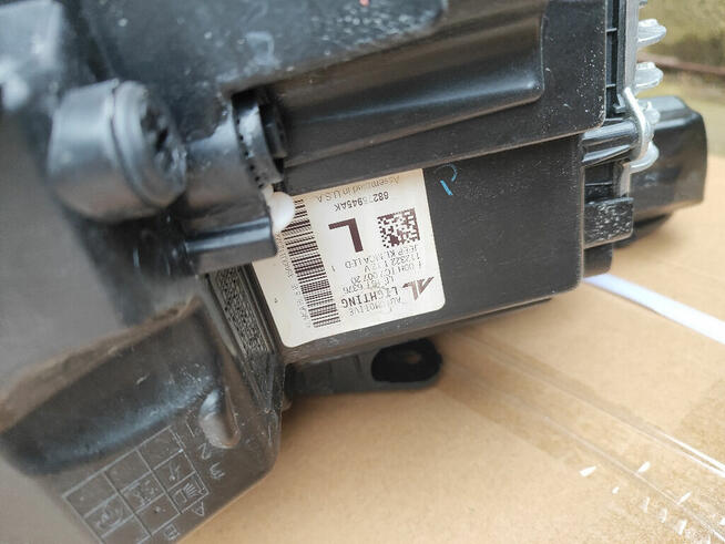 Lampa reflektor jeep cherokee kl 19+ oryginał USA