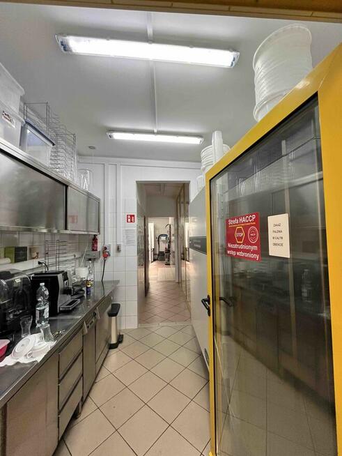 Pawilon usługowo handlowy