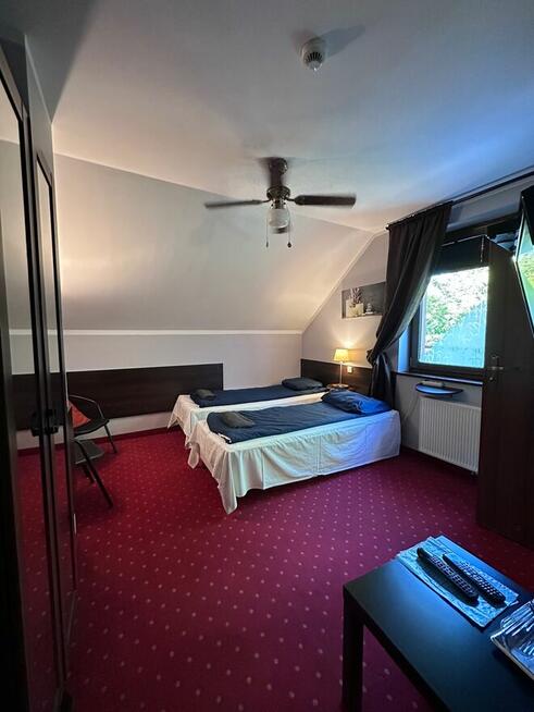 Pokoje dla firm z łazienkami - najem tygodniowy i dobowy