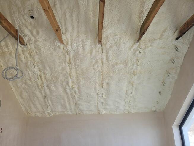 Ocieplenia poddaszy pianą PUR