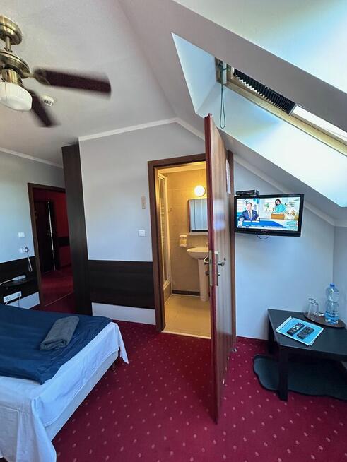 Pokoje dla firm z łazienkami - najem tygodniowy i dobowy