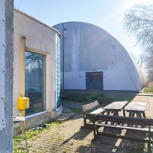 Kompleks Sportowy – Hala 17×78: 2 korty i domek klubowy