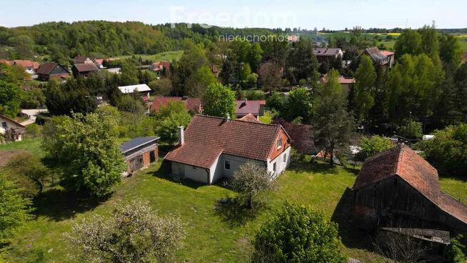 Urokliwe siedlisko z potencjałem – dom z historią!