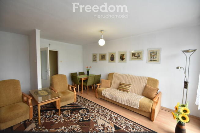 Słoneczne mieszkanie do własnej aranżacji.