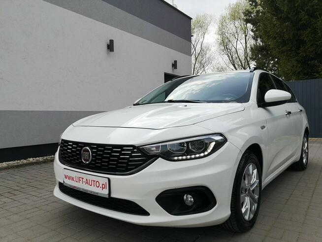 Fiat Tipo 1.6 Multijet 120KM  Klimatr Navi Kamera Alu LedyTempomat Gwarancja
