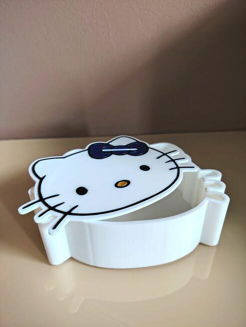 Hello Kitty , Skarbonka , Pudełeczko na frotki ,gumki spinki