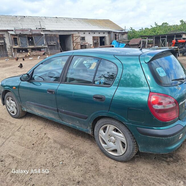 Syndyk sprzeda samochód Nissan Almera 1.8