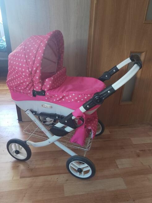 Wózek dla dziewczynki z akcesoriami