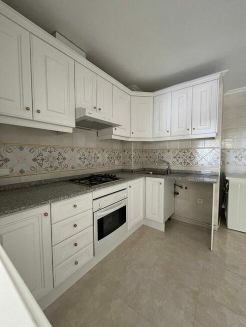 Odkryj ekskluzywny kompleks mieszkaniowy Lomas de Campoamor