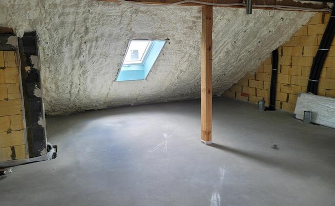 Ocieplenia poddaszy pianą PUR