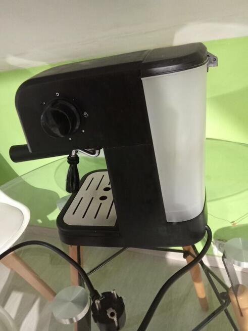 Sprzedam Sprawny Ekspres Ciśnieniowy do Kawy Mesko Okazja