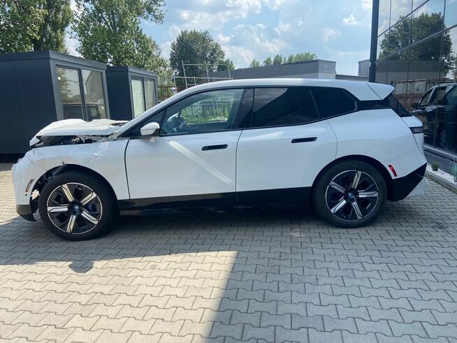 BMW iX xDrive50