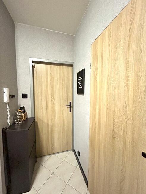 Ciche mieszkanie z ogródkiem i klimatyzacją