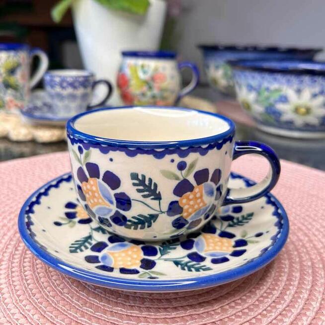 Kubki, filiżanki, talerze, ceramika Bolesławiec